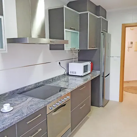 Sunny Great For Cycling, 300mb Wifi Apartment