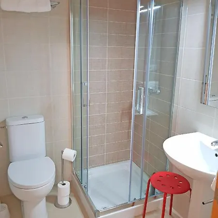 Sunny Great For Cycling, 300mb Wifi Apartment